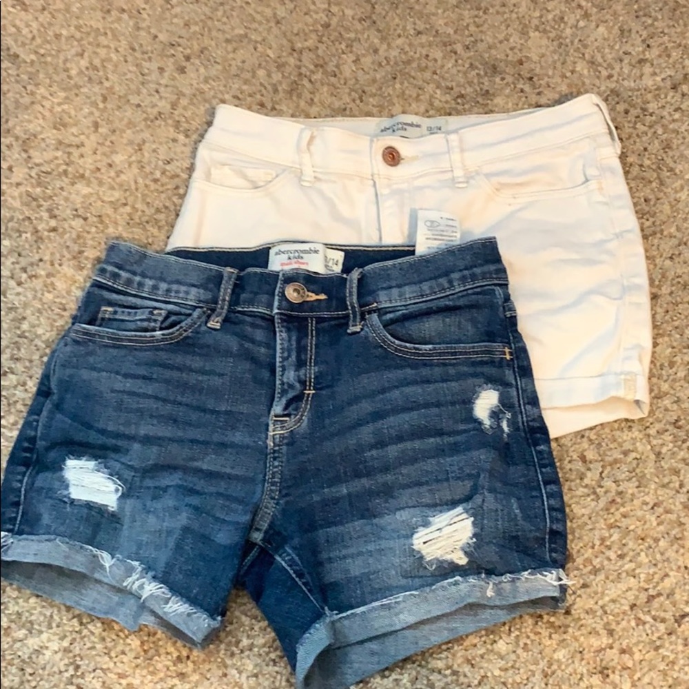 2 pairs of Abercrombie kids shorts